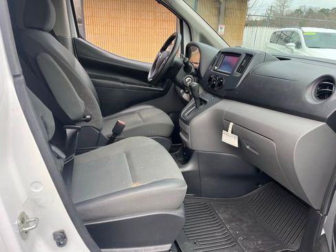 Used 2021 Nissan NV200 SV w/ Back Door Glass Package image 10