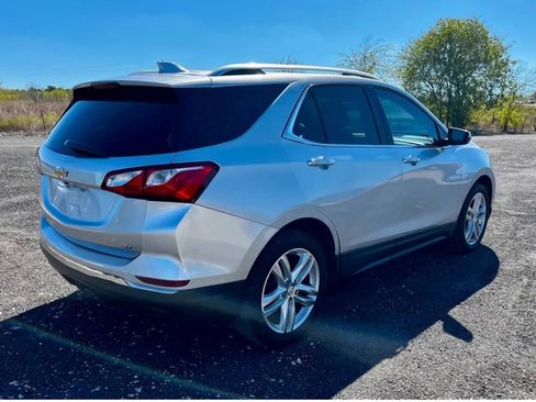 Used 2019 Chevrolet Equinox Premier image 4