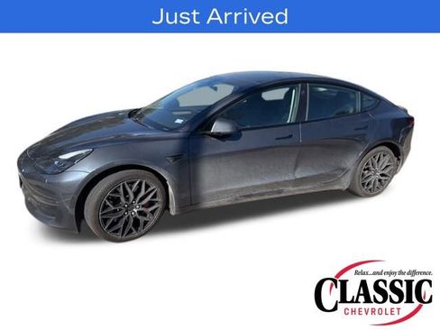 Used 2022 Tesla Model 3 Performance image 1