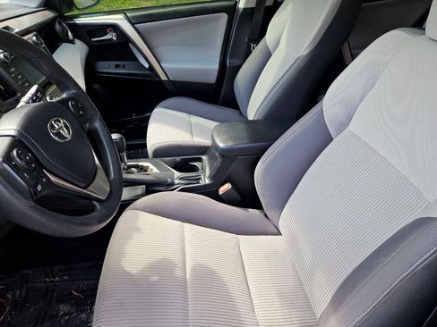 Used 2015 Toyota RAV4 XLE FWD image 11