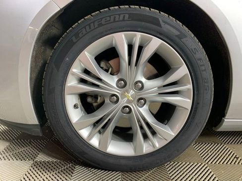 Used 2015 Chevrolet Impala LT w/ Convenience Package FWD image 16