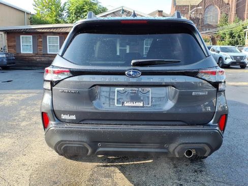 Used 2025 Subaru Forester Limited AWD/4WD image 5