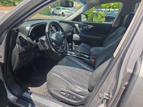 Used 2010 INFINITI FX35 AWD w/ Navigation Pkg image 12