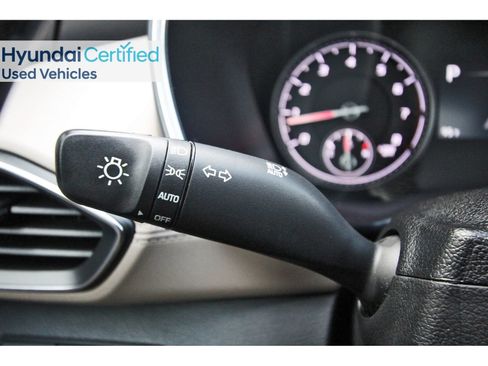 Certified 2023 Hyundai Santa Fe SEL FWD image 20