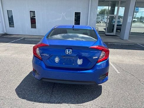 Used 2018 Honda Civic EX-T image 5