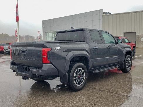 New 2025 Toyota Tacoma TRD Sport image 5