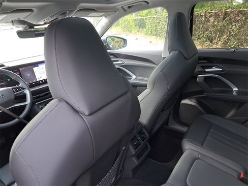 New 2025 Audi Q5 Premium Plus image 26