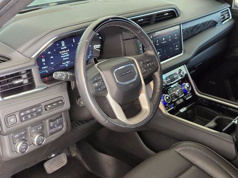 Used 2023 GMC Yukon Denali w/ Denali Reserve Package AWD/4WD image 10