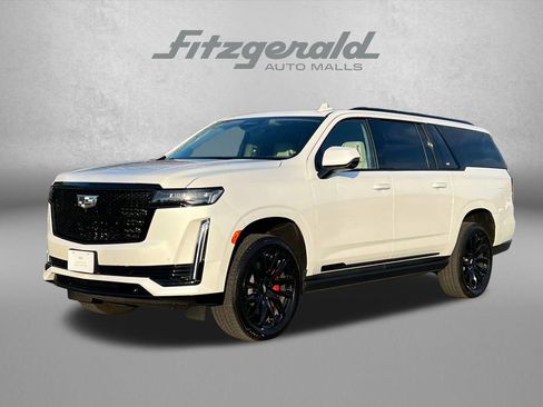 Certified 2024 Cadillac Escalade ESV Sport Platinum w/ LPO, ONYX Package AWD/4WD image 2