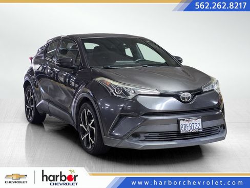 Used 2018 Toyota C-HR XLE FWD image 1