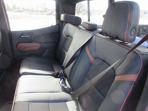 New 2026 GMC Canyon AT4 AWD/4WD image 15