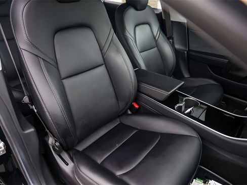 Used 2018 Tesla Model 3 Long Range image 28