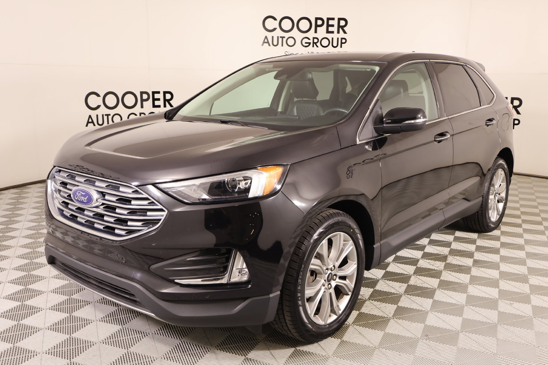 Used 2024 Ford Edge Titanium AWD/4WD image 10