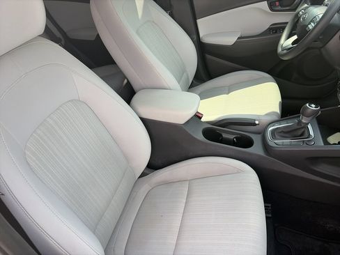 Used 2023 Hyundai Kona SEL FWD image 33