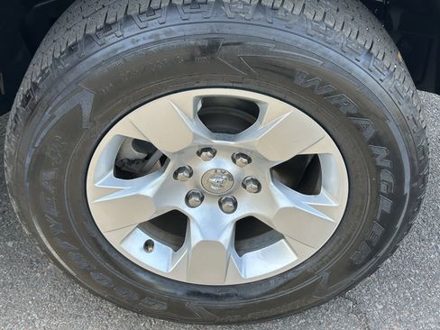 Used 2022 RAM 1500 Big Horn image 8