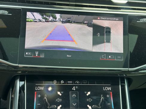 Used 2024 Audi Q7 3.0T Premium Plus image 33