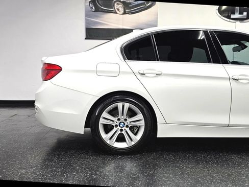 Used 2018 BMW 328d Sedan RWD image 26