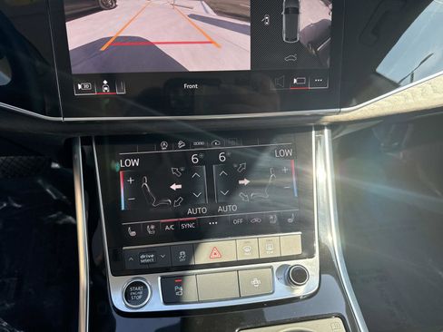 Used 2023 Audi Q8 Premium Plus image 28