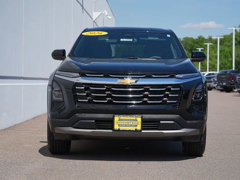 Used 2026 Chevrolet Equinox LT AWD/4WD image 8