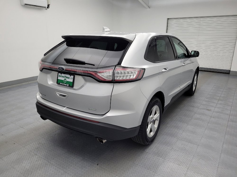 Used 2018 Ford Edge SE FWD image 9