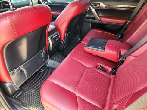 Used 2022 Lexus GX 460 Luxury w/ Off Road Package image 17