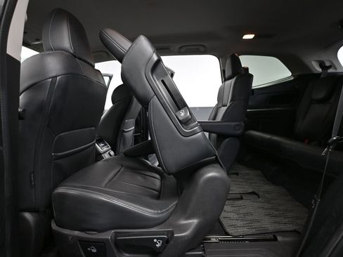 Used 2022 Subaru Ascent Limited AWD/4WD image 40