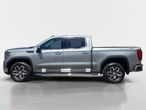 Used 2023 GMC Sierra 1500 SLT w/ SLT Premium Package AWD/4WD image 2