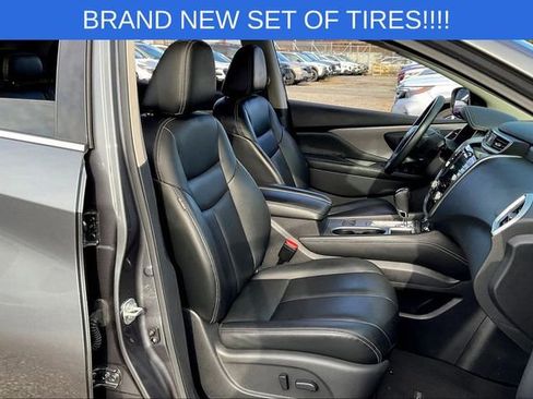 Used 2020 Nissan Murano SV w/ Premium Package image 7