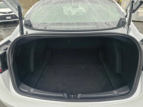 Used 2023 Tesla Model 3 Standard Range image 17