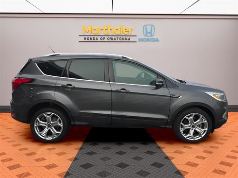 Used 2019 Ford Escape Titanium image 6