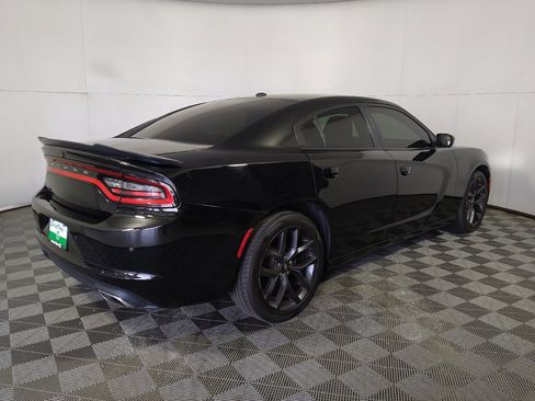 Used 2019 Dodge Charger SXT w/ Blacktop Package RWD image 10