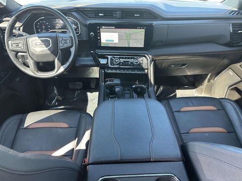 Certified 2023 GMC Sierra 1500 AT4 w/ AT4 Premium Package image 17