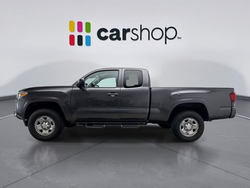 Used 2022 Toyota Tacoma SR w/ SR Convenience Package AWD/4WD image 2
