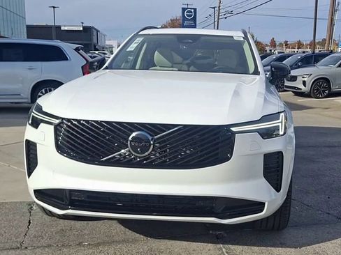 New 2026 Volvo XC90 B6 Ultra w/ Lounge Package image 4