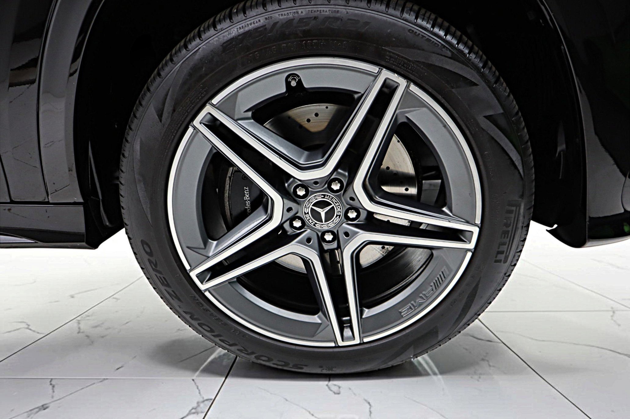 Used 2024 Mercedes-Benz GLS 450 4MATIC image 47