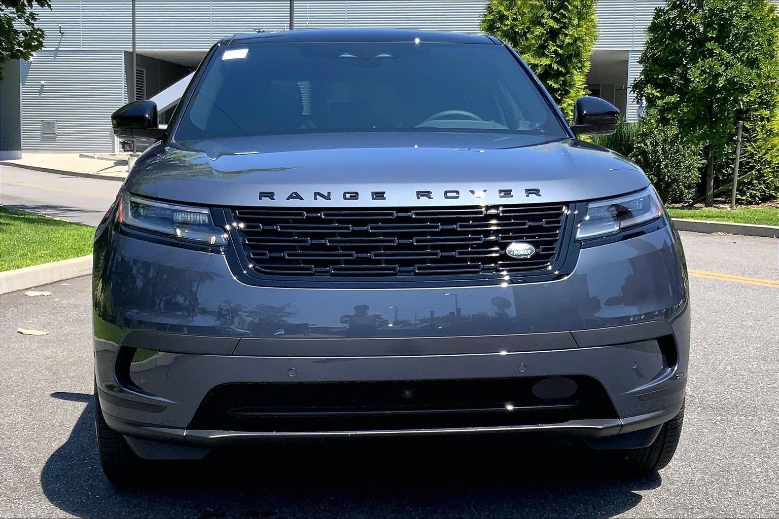 New 2026 Land Rover Range Rover Velar S AWD/4WD image 3