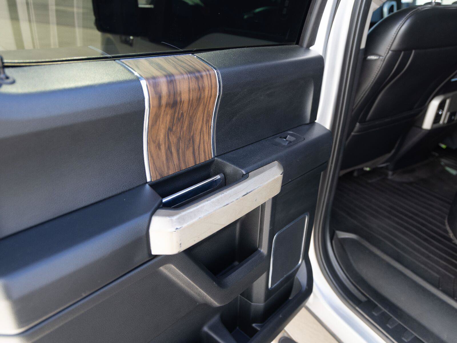 Used 2019 Ford F150 Lariat AWD/4WD image 30
