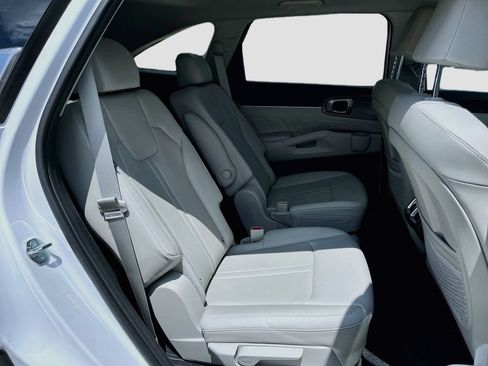 Used 2025 Kia Sorento SX FWD image 33