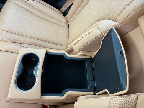 Used 2023 Genesis GV80 2.5T w/ Prestige 20" Package image 19