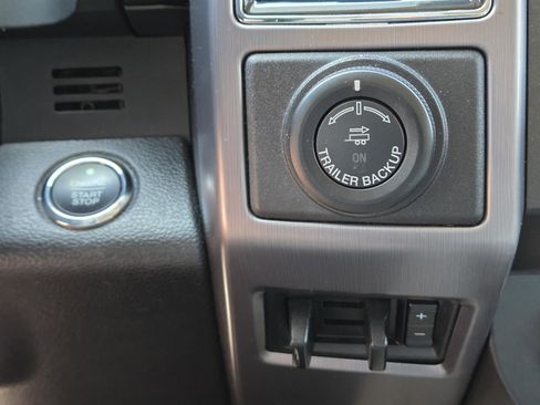 Used 2020 Ford Expedition Platinum image 29