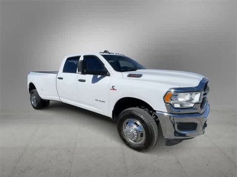 Used 2021 RAM 3500 Tradesman w/ Chrome Appearance Group image 2