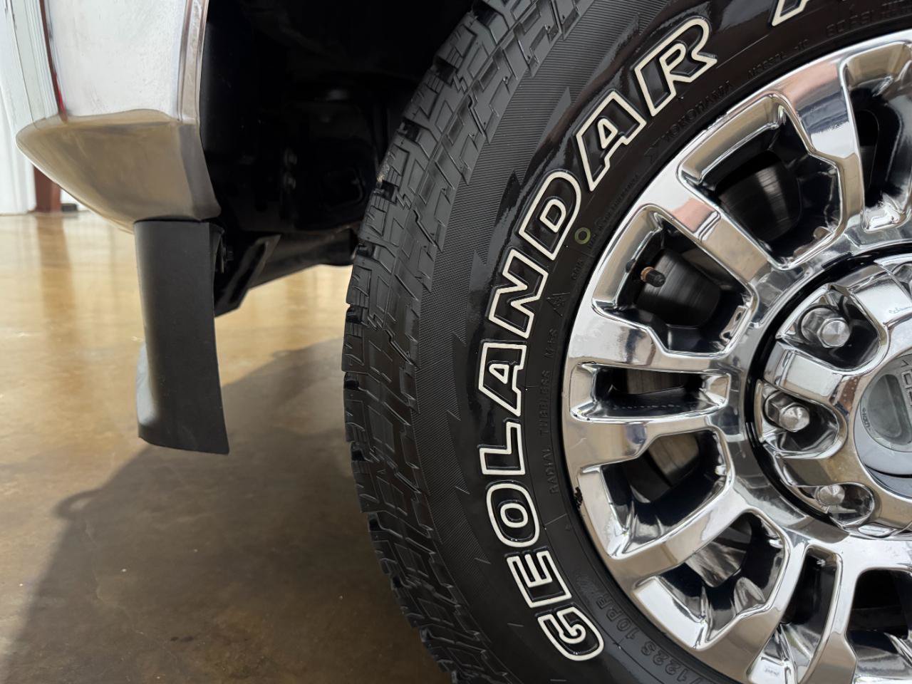 Used 2022 Ford F250 XLT w/ XLT Premium Package AWD/4WD image 54