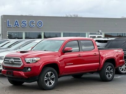 Used 2016 Toyota Tacoma SR