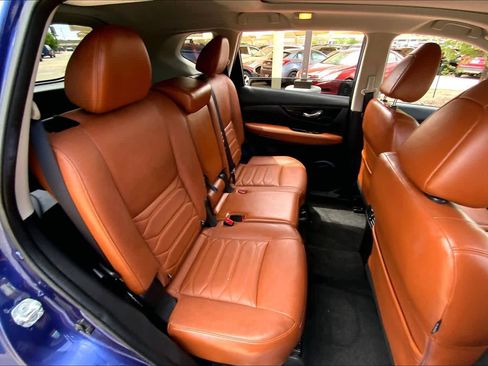 Used 2018 Nissan Rogue SL w/ Premium Package image 20