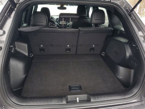 Used 2019 Jeep Cherokee High Altitude image 23