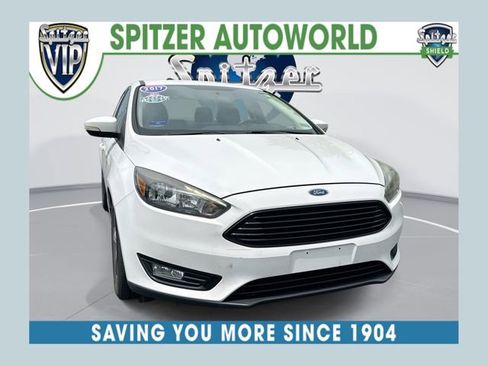 Used 2017 Ford Focus SE FWD image 1
