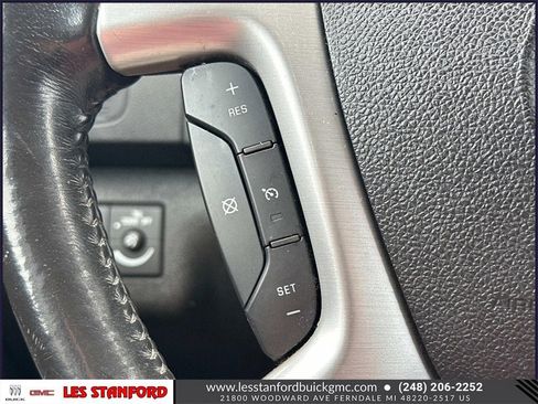 Used 2011 GMC Acadia SLE image 24