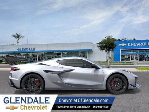 New 2027 Chevrolet Corvette ZR1 w/ ZR1 Carbon Fiber Aero Package RWD image 5