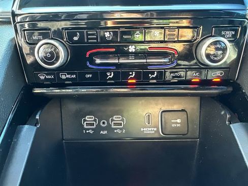 Used 2024 Jeep Grand Cherokee L Overland w/ Rear Seat Video Group I image 35