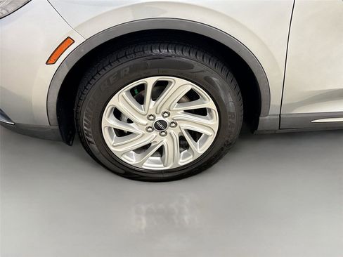 Used 2021 Lincoln Corsair Standard image 29